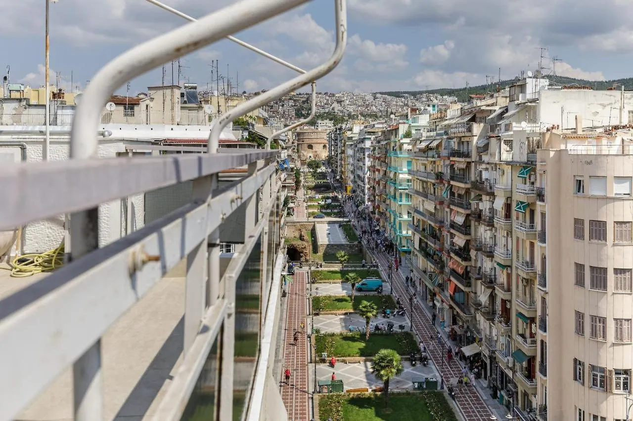 Central Luxury Apartment Salonicco